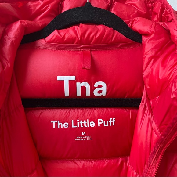 ARITZIA TNA THE LITTLE PUFF - Picture 11 of 12
